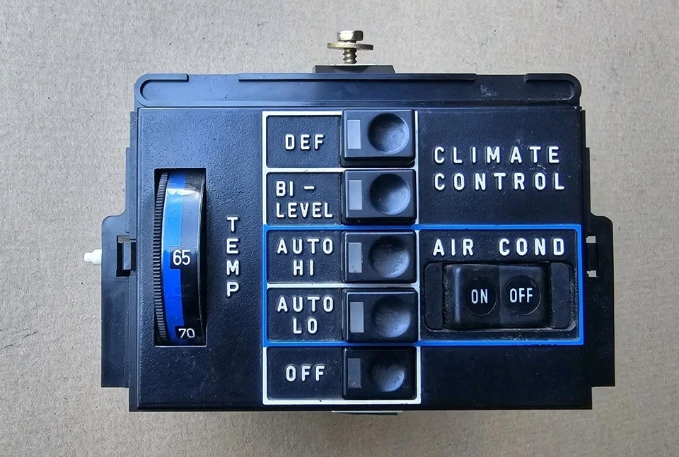 Mercedes C107 R107 380sl 450slc 1975 1981 montaje climatizador climatización climatización  Foto 3 de 4