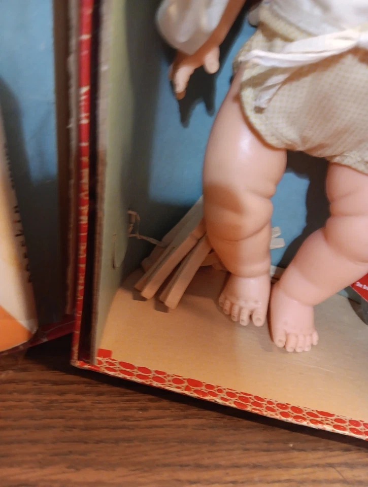 Vintage Ideal Betsy Wetsy In Carrying Case With Accessories 1950's - Image 4 of 4