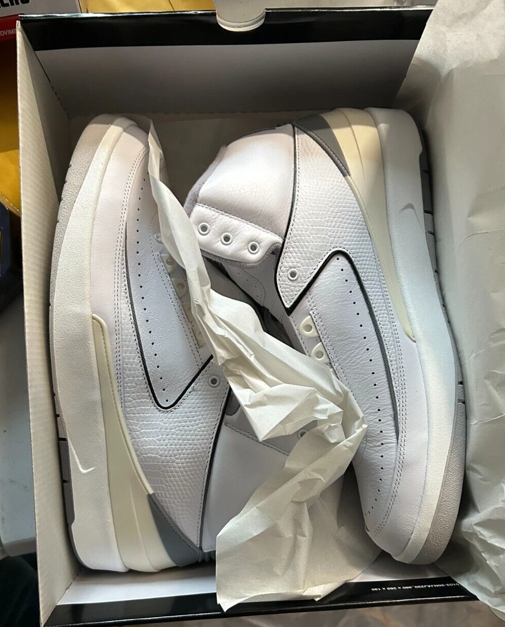Taglia 13 Air Jordan 2 Retro Bianco Cemento Nuovo con scatola