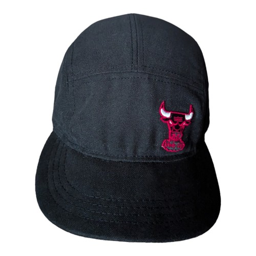 Cappello da campeggio Chicago Bulls New Era 5 pannelli legno duro classico berretto da palla NBA strapback - Foto 5 di 9