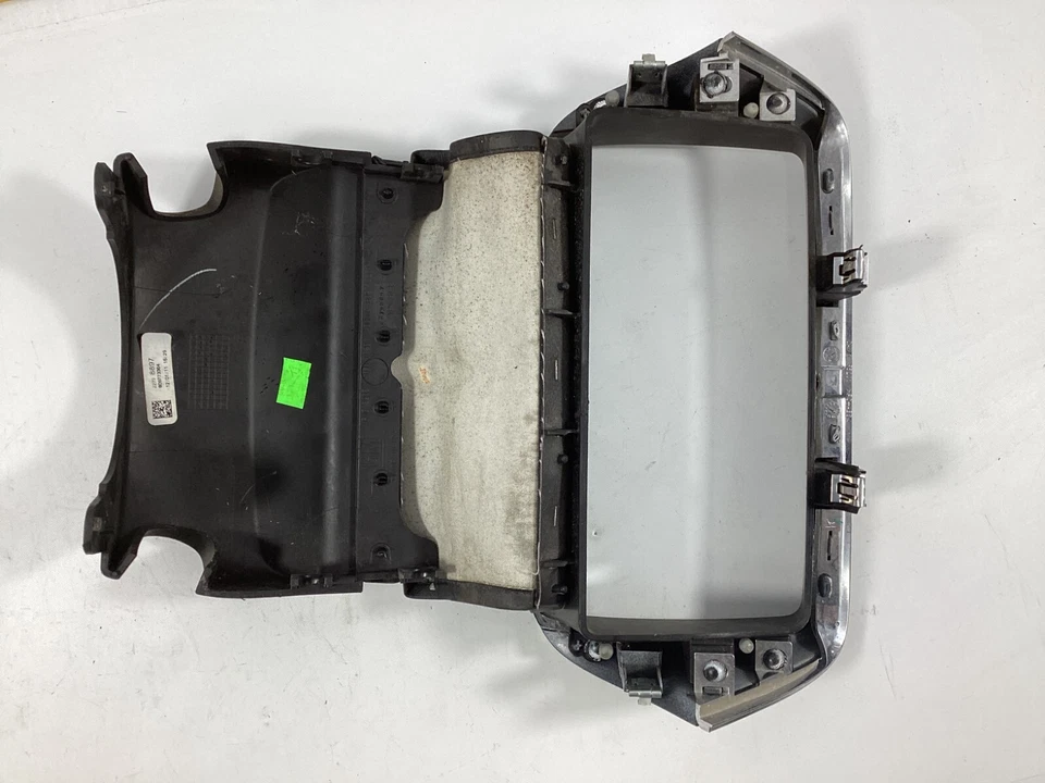 Cuadro de instrumentos Chevrolet Volt 2011-2015 bisel moldura 22766828 OEM. Foto 3 de 4