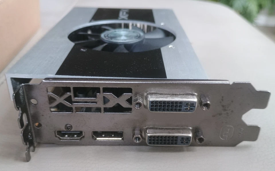 XFX R7770 Core Edition PCIe 3.0 1GB DDR5 Graphics Card HDMI DVI DisplayPort - Image 3 of 4