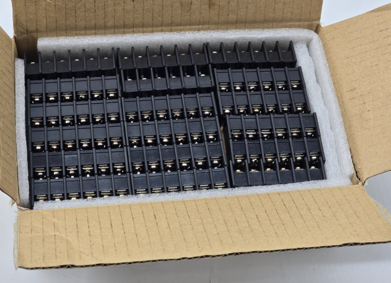 27each 6 Pin Barrier Terminal Block connector  Strips, 300v 20A 7.62mm Pitch
