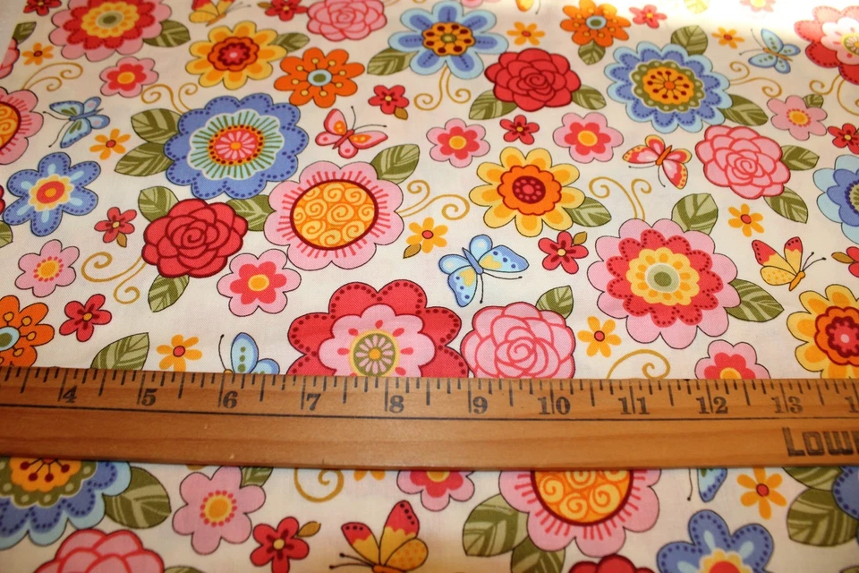 Tela de algodón coloridas flores y mariposas Hobby Lobby 5 yardas 44 de ancho Foto 4 de 4