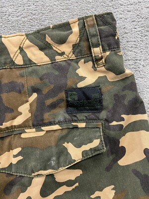 Akademiks Pants Men's 42x31 Green Camouflaged Cargo Pockets