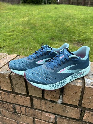 Brooks Hyperion Tempo Damen Laufschuhe UK7,5 Medium (B) Guter Zustand