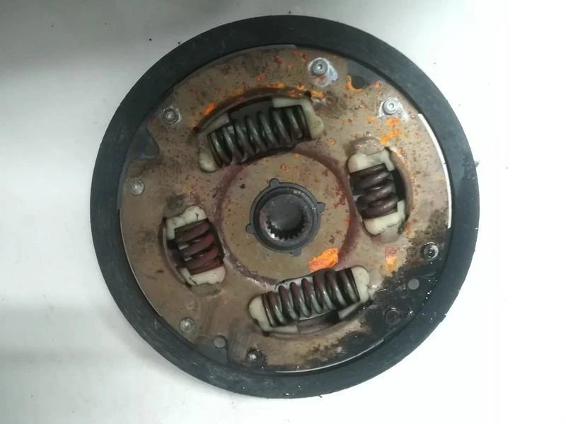 Disco de embrague Toyota Prius 2007 usado, genuino #694057-13 Foto 2 de 4