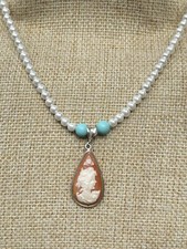 Collana Con Cammeo Corniola , Collana Con Perle E Pietre In Turchese , Argento