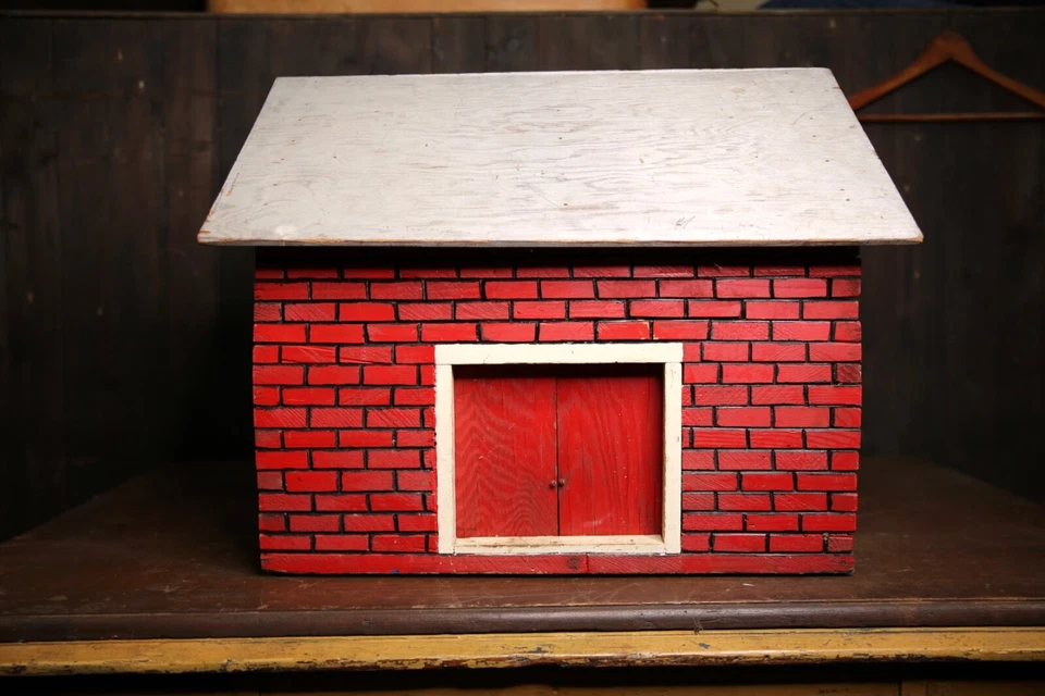 Antique Toy Barn Wood farm Tractor folk art American Country doll house vintage - Image 3 of 4