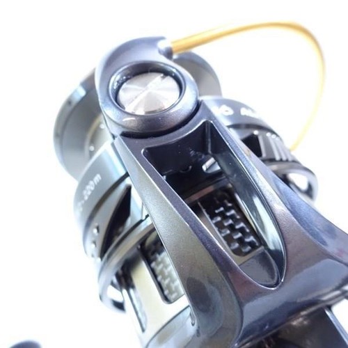 Abu Garcia Revo ALX Theta 4000SH Spinning Reel USED B - Picture 9 of 18