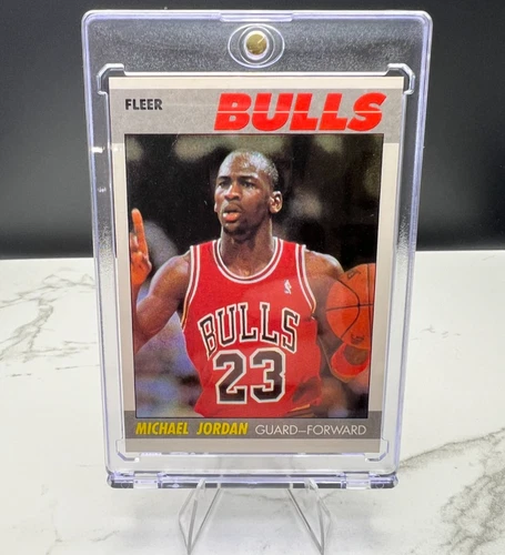 1987-88 Fleer #59 - Michael Jordan - 2nd year Chicago Bulls HOF Sharp Corners