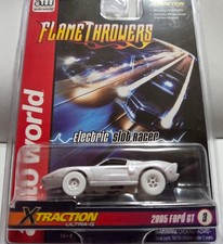 Rare Auto world Xtraction 2005 Ford GT White No Stripes