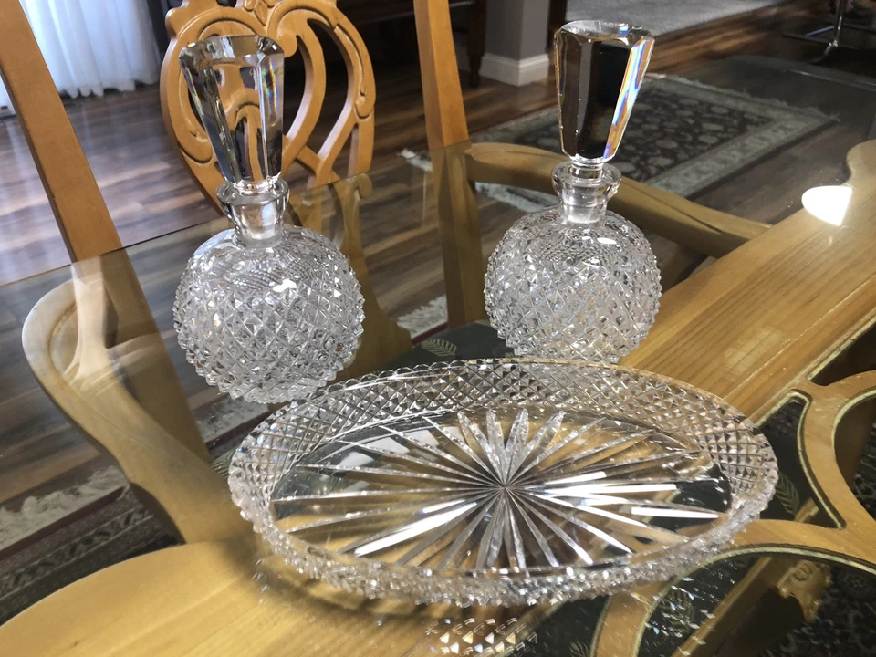 Vinagre y aceite Diamond Point vintage con tapones y bandeja inferior Foto 4 de 4