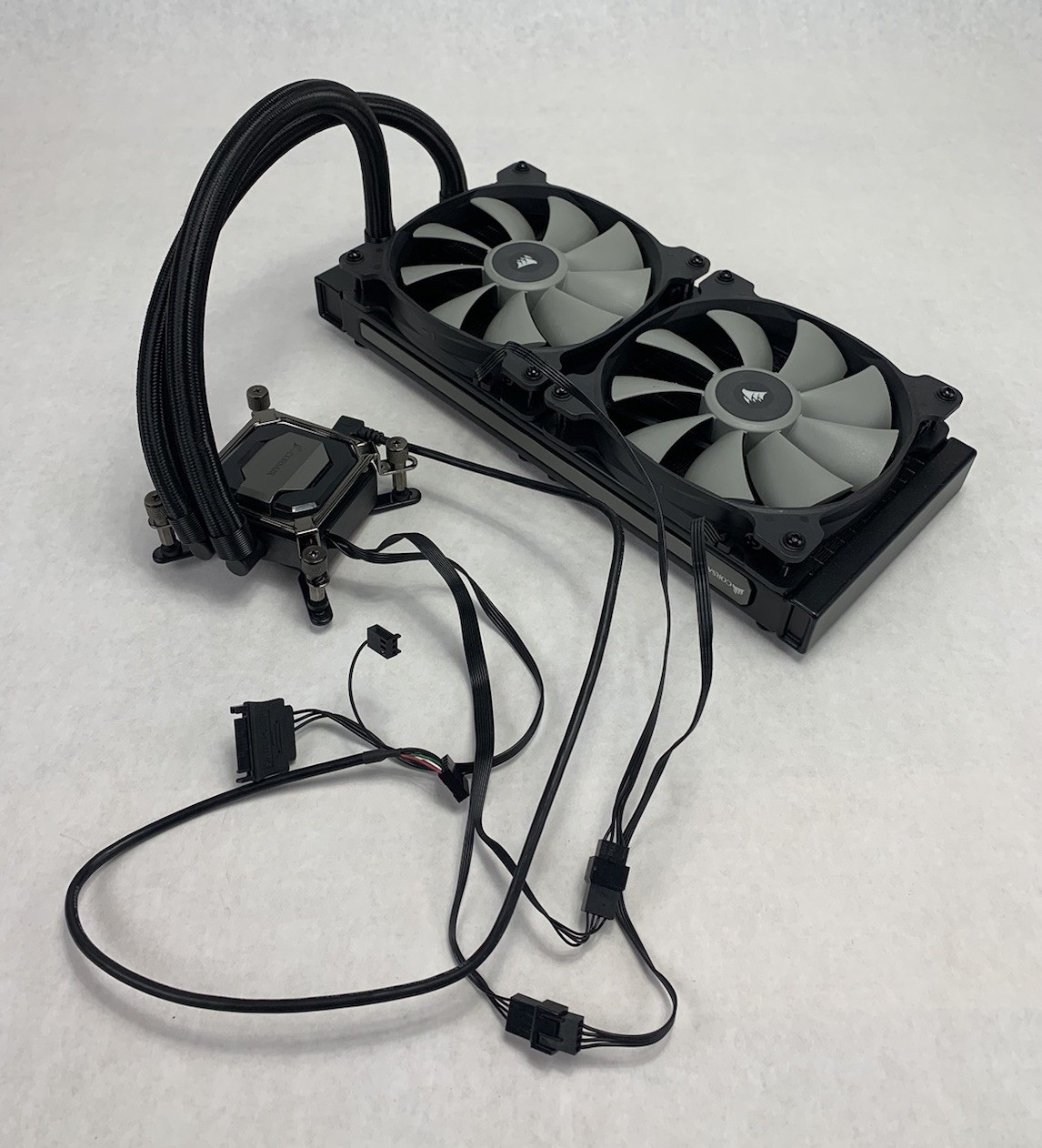 Corsair Hydro Series CW-9060026-WW Liquid Cooler Radiator w/ Fans