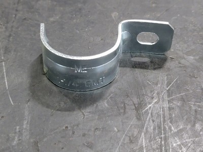 NESCO 1-1/4'' EMT One Hole Conduit Strap Snap on Type 514 (Box of 18)