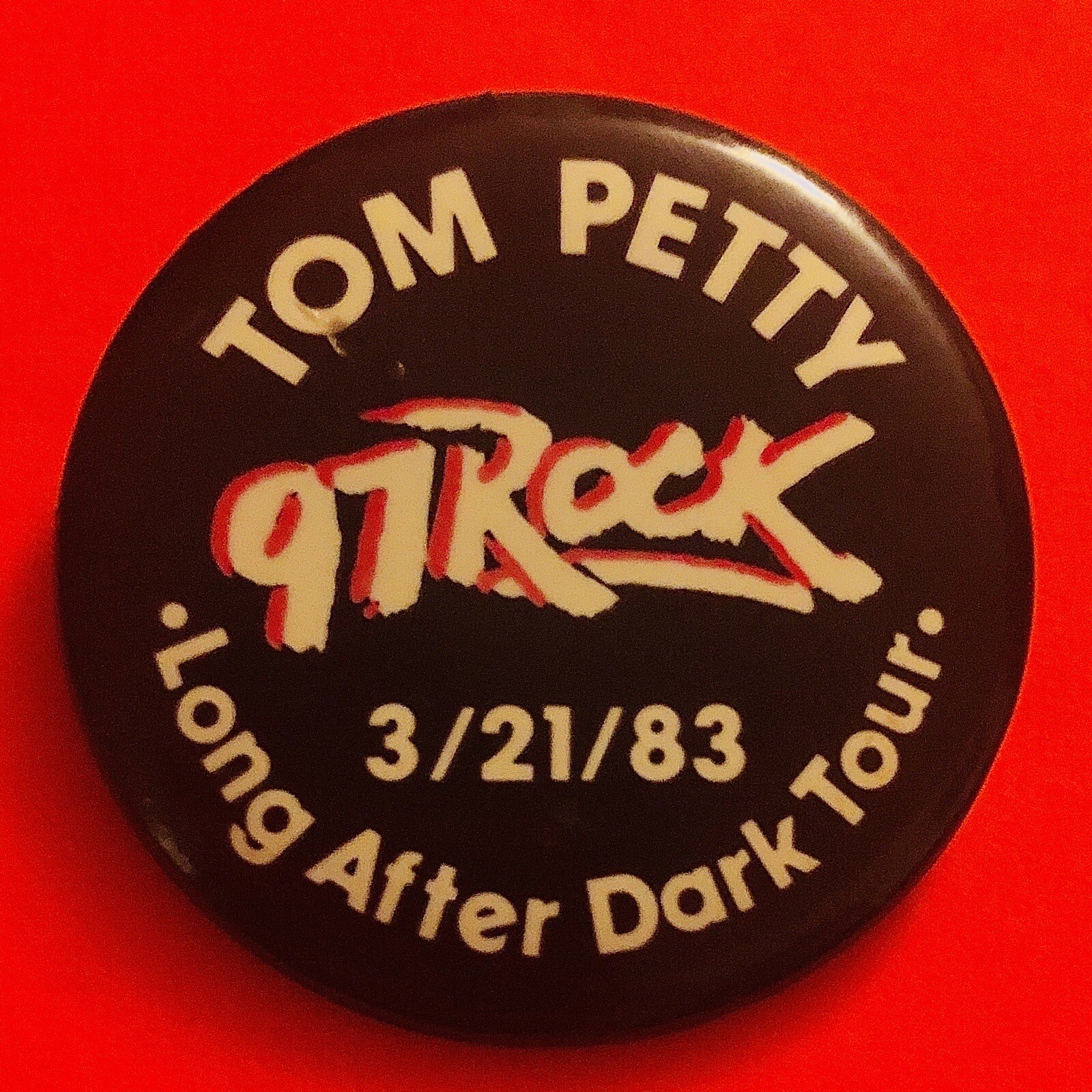 TOM PETTY Long After Dark Promo Tour Pin Buffalo NY Vintage Pinback