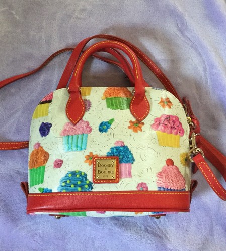 dooney & bourke cupcake bitsy crossbody bag