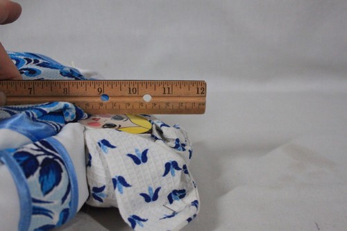 TRADITIONAL RUSSIAN "LADY" WHITE & BLUE GZHEL DESIGN INSULATED TEAPOT COZY DOLL - Picture 6 of 6