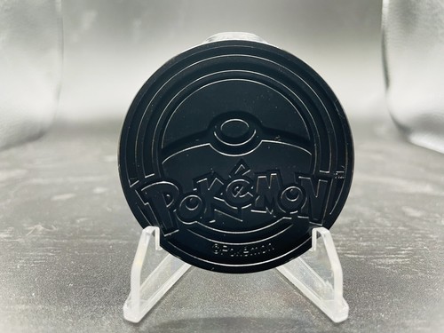 Pikachu 25th Anniversary Celebrations Holo Gold & Black Pokemon TCG Jumbo Coin - Picture 2 of 2