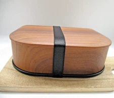 DAISO DAISO Wooden  pattern  half moon shape antibacterial plastic Bento Box