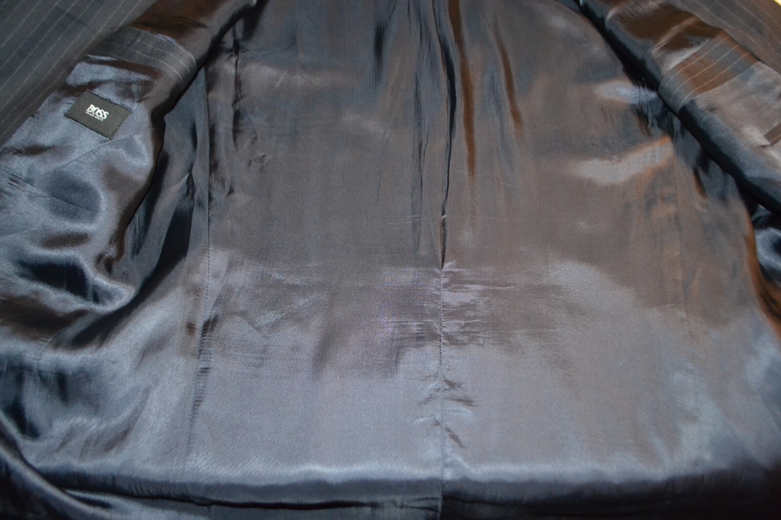 Hugo Boss Men Super 100s Black Pinstripe 3 Front Button Suit Sz 42L Wst 36x32 thumbnail 9