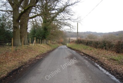Photo 6x4 Clay Hill Rd Hook Green/TQ6535 Here the lane is descending int c2010
