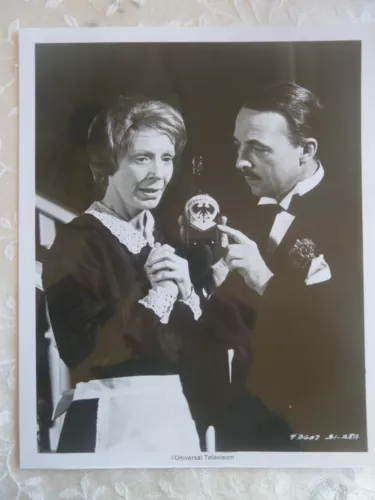 ELLERY QUEEN 8x10 b/w Press Photo / John Hillerman & Signe Hasso
