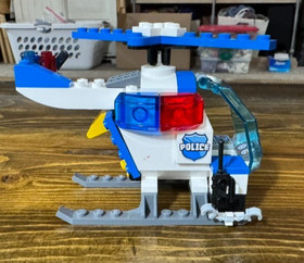 LEGO 10720 Juniors: Police Helicopter Chase 100% Complete W/Instruction Manual