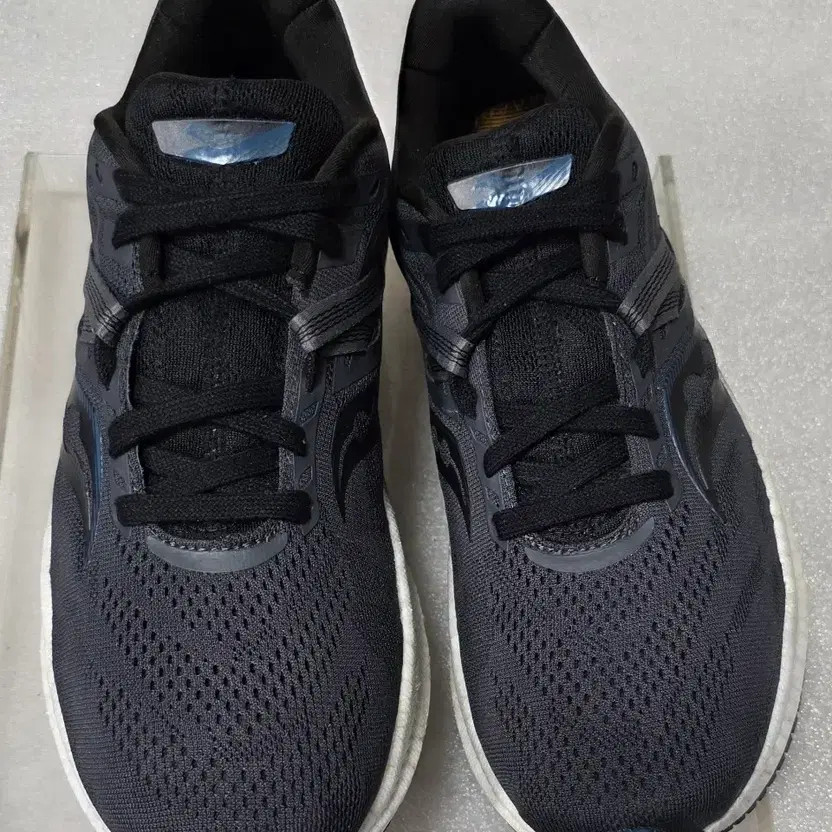 Saucony Triumph 20 PWRRUN+ Running Shoes Men 275 thumbnail 6