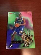 1995-96 Hoops #272 Kevin Garnett Rookie Card. EX/MT. rookie card picture
