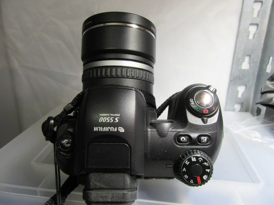 Fujifilm FinePix S5500, photo 3 of 3