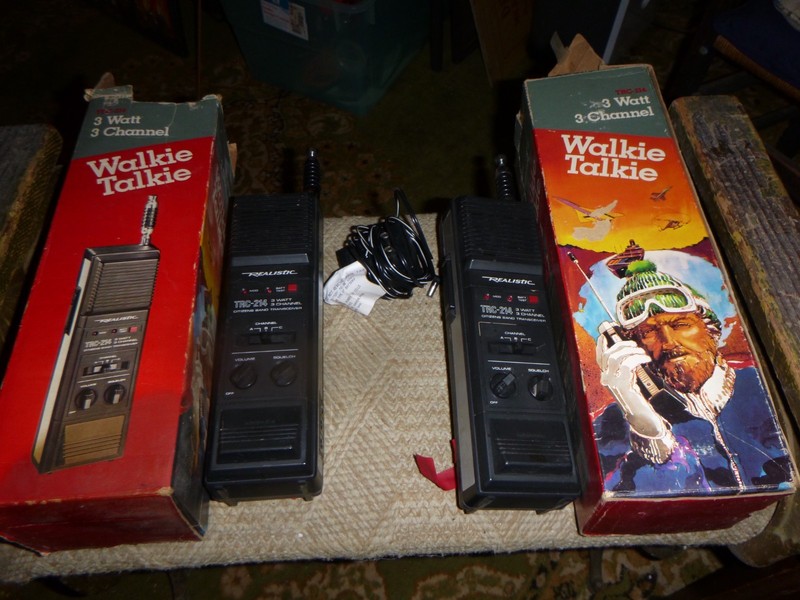 Two Realistic Cat No 21-16373 Watt 3 Channel Walkie Talkies in Boxes Untested