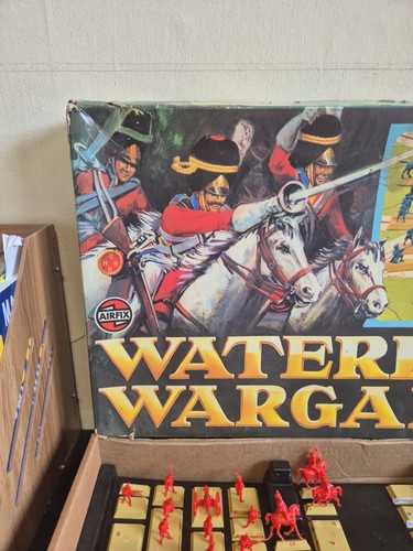 Airfix Waterloo Wargame Vintage 1975 #51677-2 in scatola originale condizioni come da foto - Foto 3 di 19