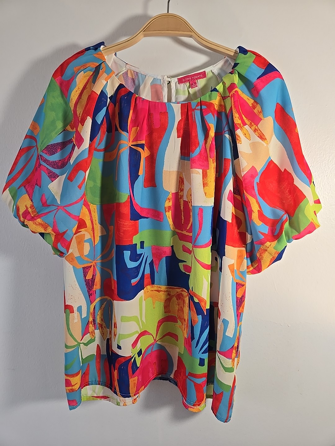 NWOT Flying Tomato Puff Sleeve Colorful Top Blouse Size L