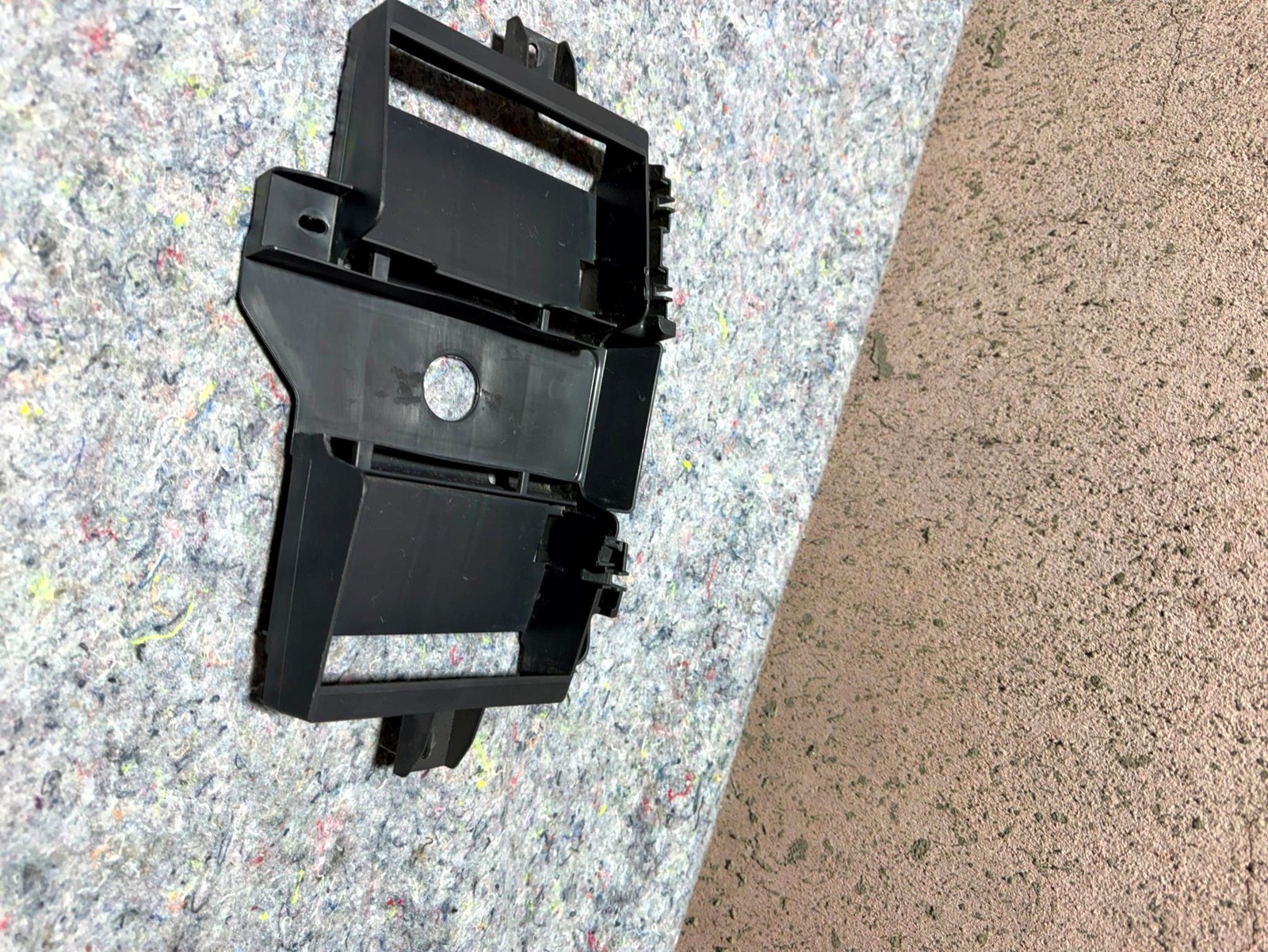 2003-2018 BENTLEY CONTINENTAL FLYING SPUR ECU BRACKET MOUNT 3D0959507F