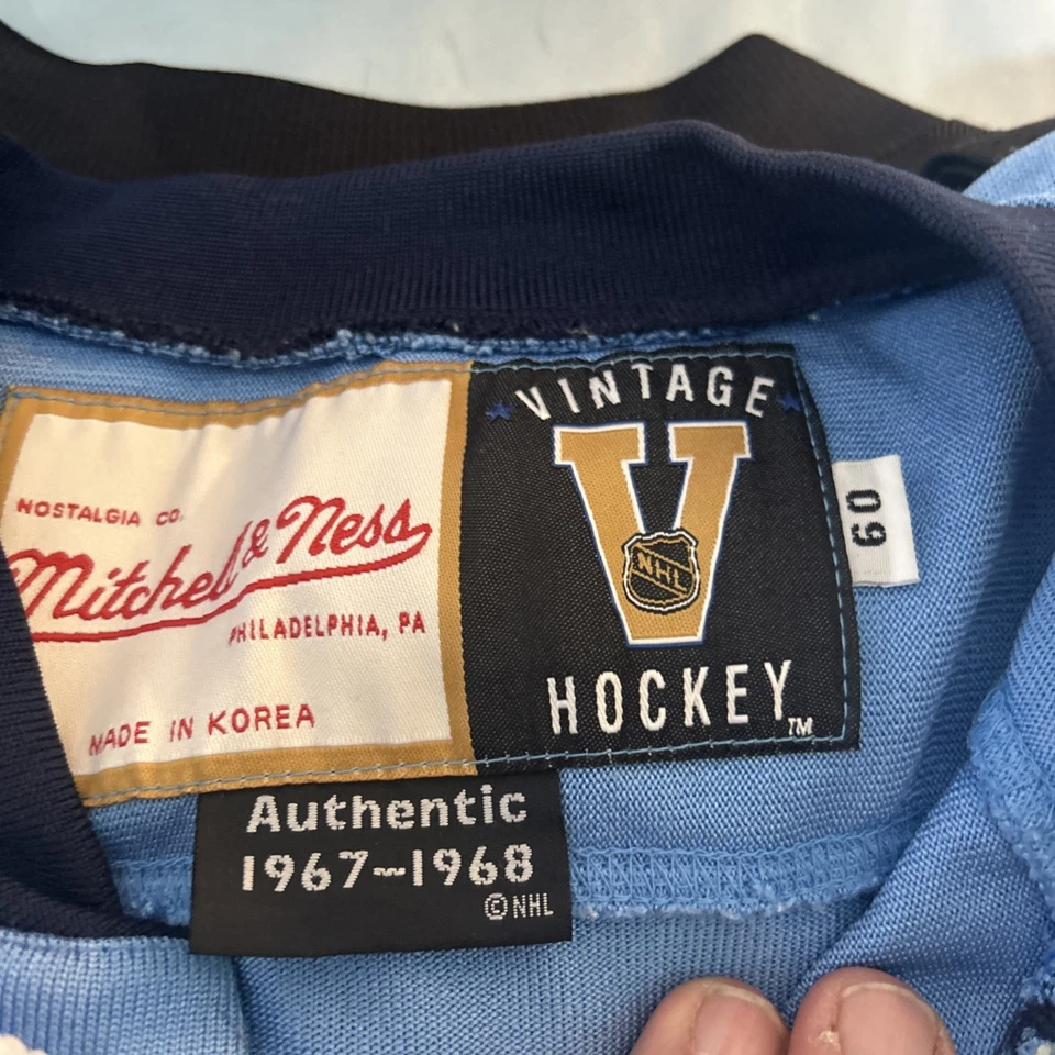 Camiseta Mitchell & Ness Auténtica Andy Bathgate Pittsburgh Penguins NHL Azul 60 Foto 2 de 4