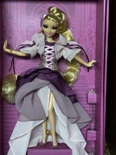 RAPUNZEL ENCHANTED ELEGANCE COLLECTION IN SHIPPER MINT LONG HAIR HIGHLY DETAIL