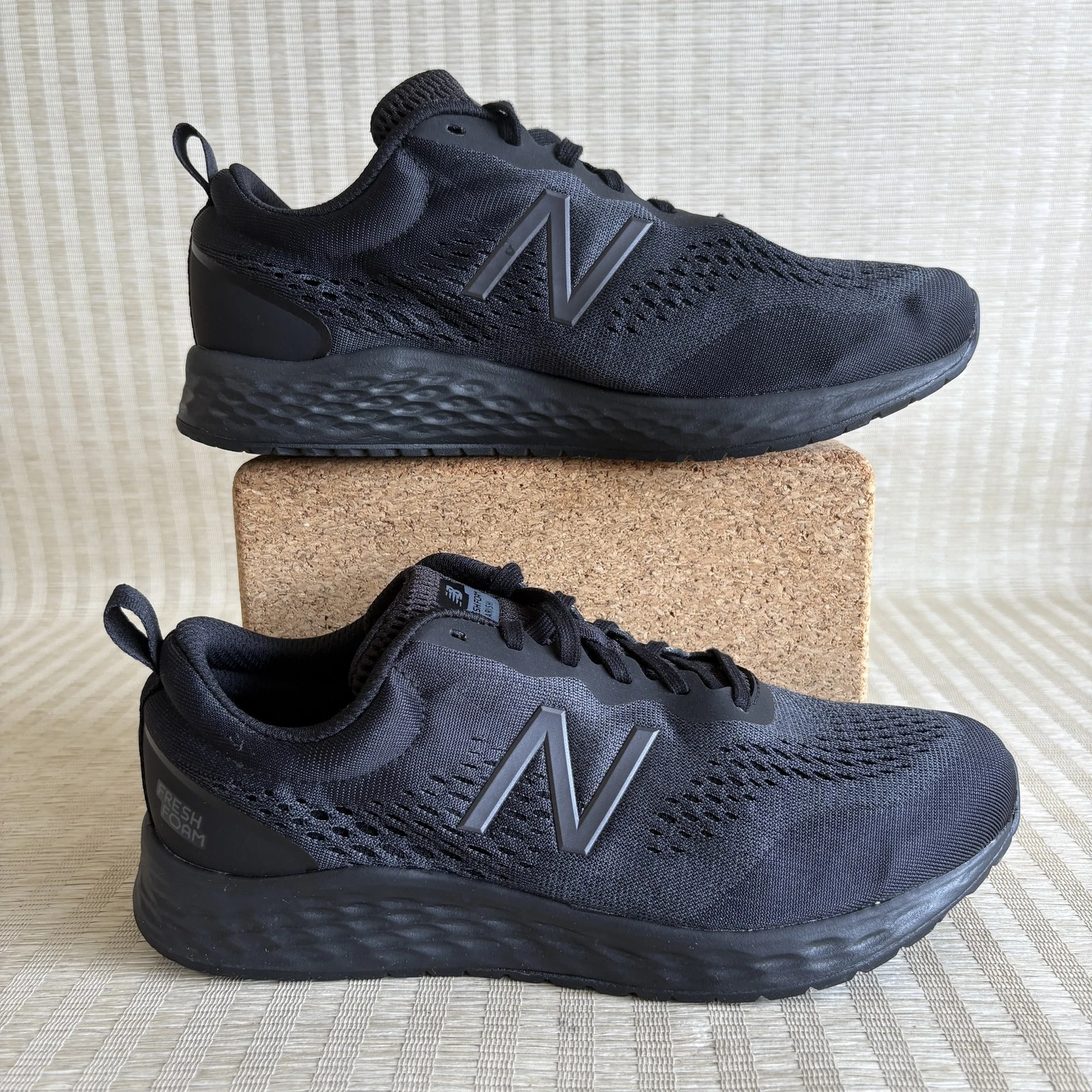 Scarpe New Balance Fresh Foam Arishi v3 Uomo Taglia 8 4E Triple Nero Sneakers da Lavoro
