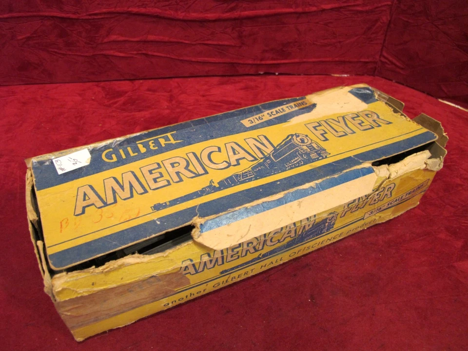 12 pieces American Flyer #702 Curve Track w/tattered OB, - Image 2 of 4