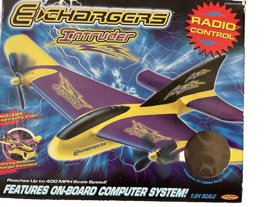 E-Chargers Intruder Radio Remote Control Plane, Controller & Dock-For Parts only - Image 2 of 4
