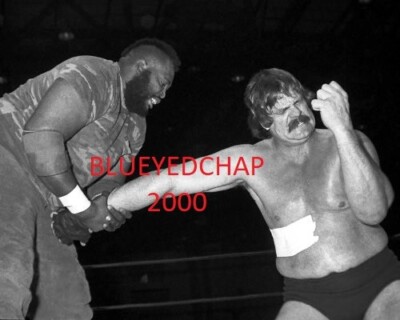 LEROY BROWN VS BLACKJACK MULLIGAN WRESTLER 8 X 10 WRESTLING PHOTO NWA AWA