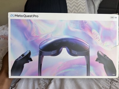 Meta Quest Pro Virtual Reality All-in-One Headset 256GB, Black