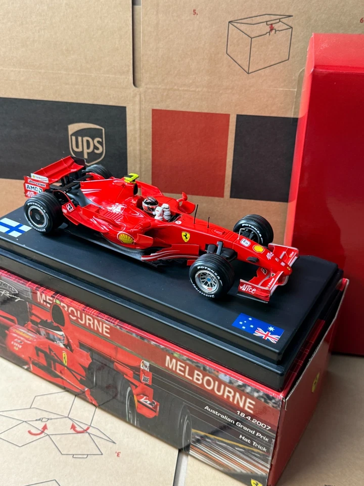 Hot Wheels Ferrari F2007 #6 Raikkonen Campeón del Mundo 2007 Sombrero Truco 1/18 M6712 Foto 2 de 4