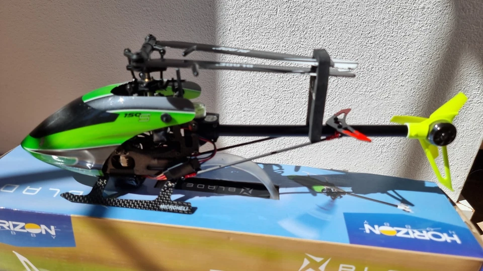 Blade 150 S BNF Basic BLH54550 mit Tuningteilen Ersatzteilen 8x Akku - Bild 3 von 4