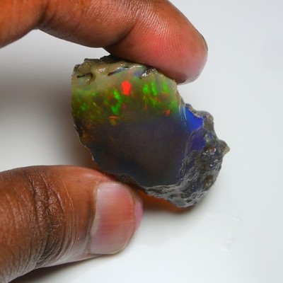 RIESIGER 122,25 kt natürlicher äthiopischer Opal grob - Multi Fire Welo Opal ...