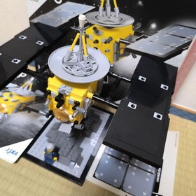 LEGO 21101 CUUSOO Hayabusa Asteroid Probe Complete with Box Manual & Minifigure