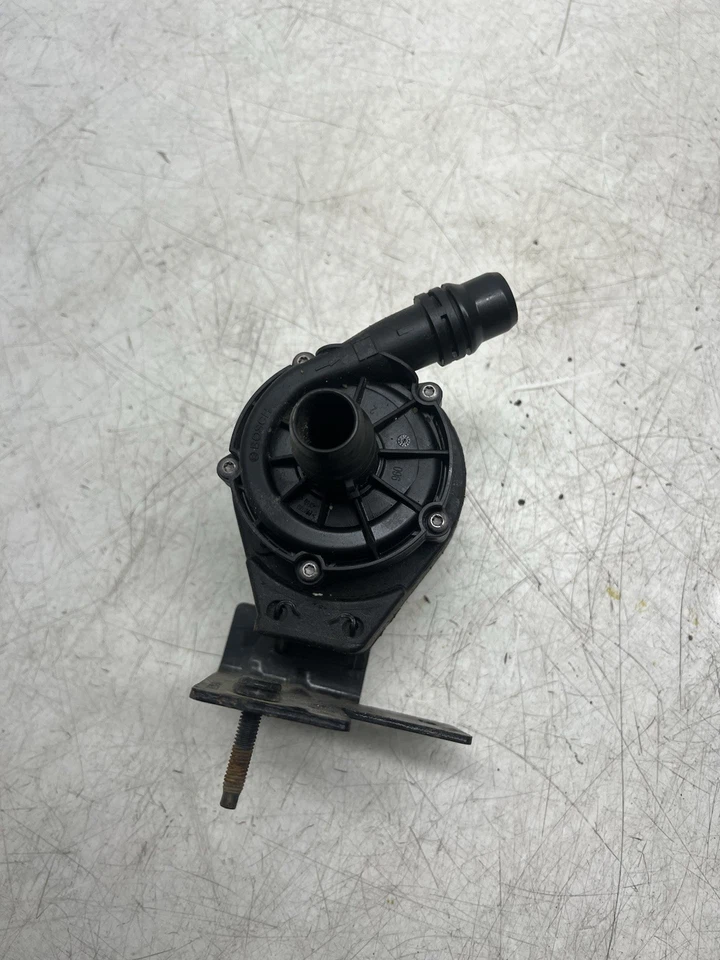 BOSCH 0-392-024-024 INTERCOOLER PUMP WATER PUMP - Image 4 of 4