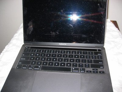 2020 Apple Laptop Model A2251 for Parts s/n C02G6665ML85 Loc A4