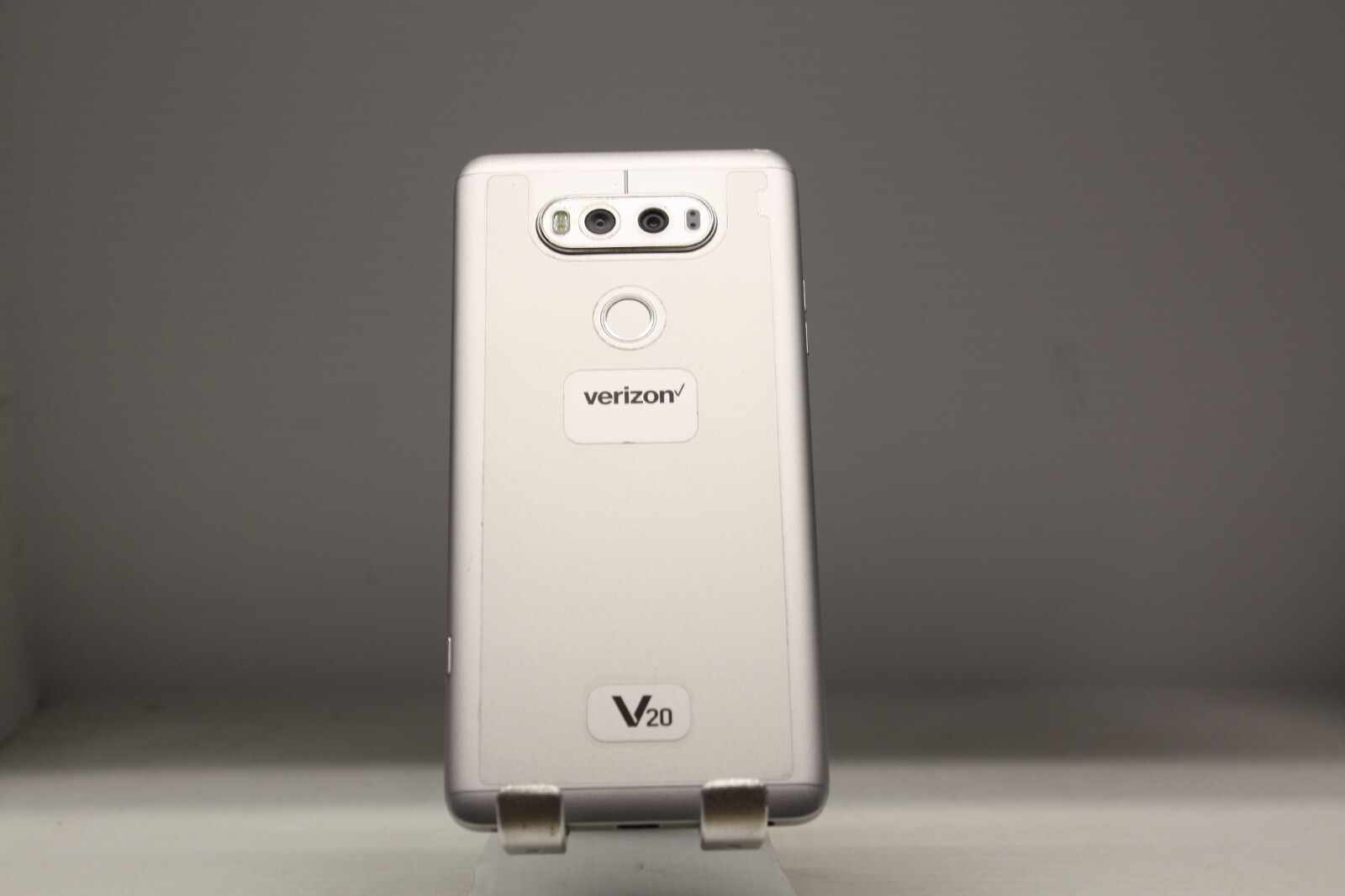 LG V20 VS995 - 64GB - Silver (Unlocked) Smartphone