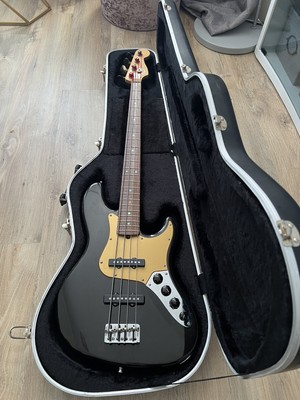 hard case jazz bass